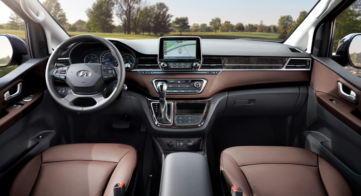 2018-Hyundai-Grand-Starex-facelift-interior