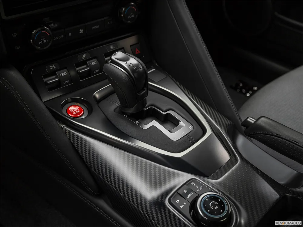 Nissan GT-R 2022 interior gearbox