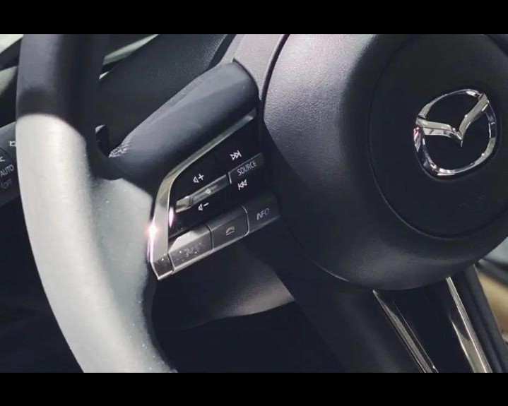 Mazda CX-30 2022 Steering Control