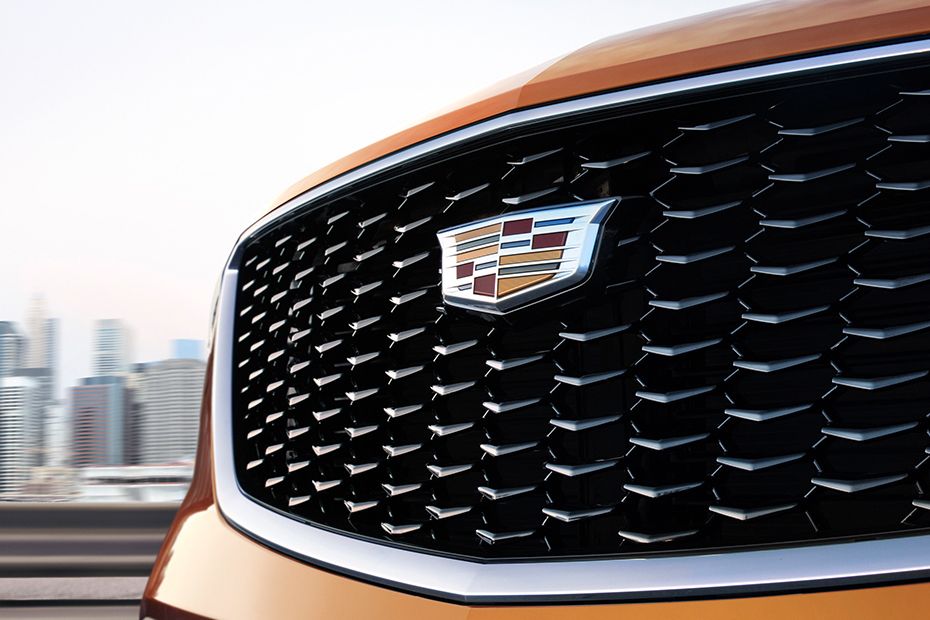 cadillac-xt4-grille-view