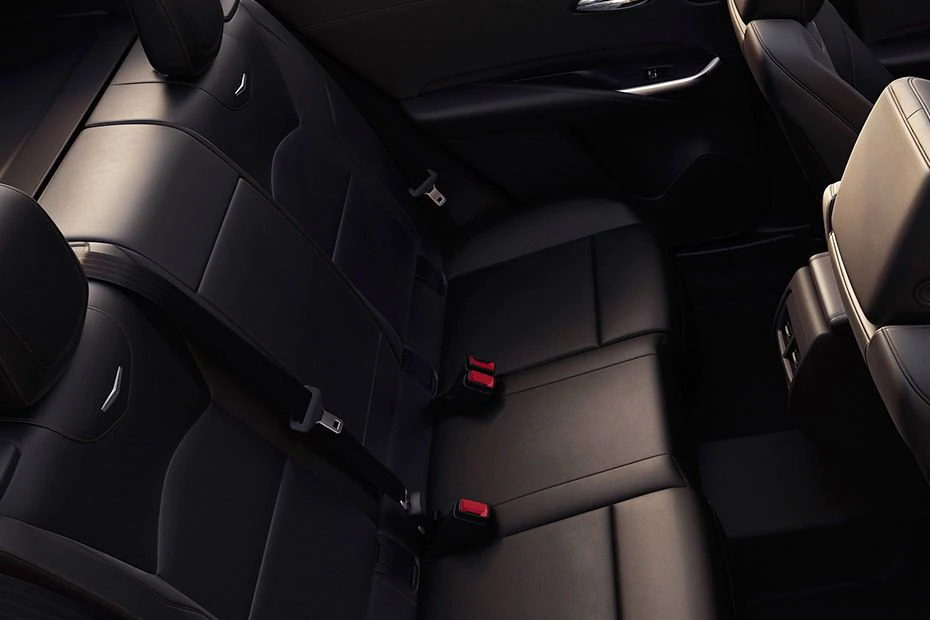 cadillac-xt4-rear-seats