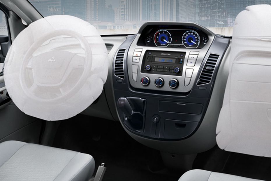 maxus-v80-airbags-view