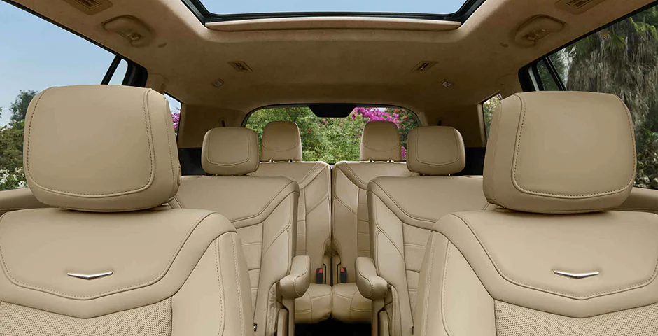 Cadillac XT6 2022 seats view