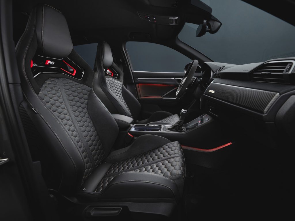 Audi RS Q3 front seats