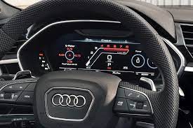 Audi RS Q3 steering