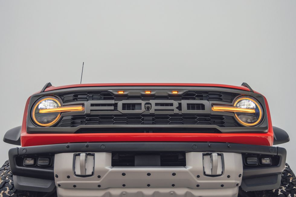 Ford Bronco Raptor Grill view