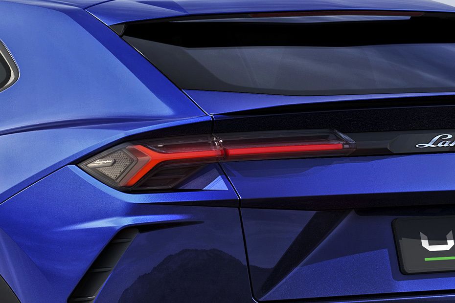 Lamborghini Urus 2022 Taillight