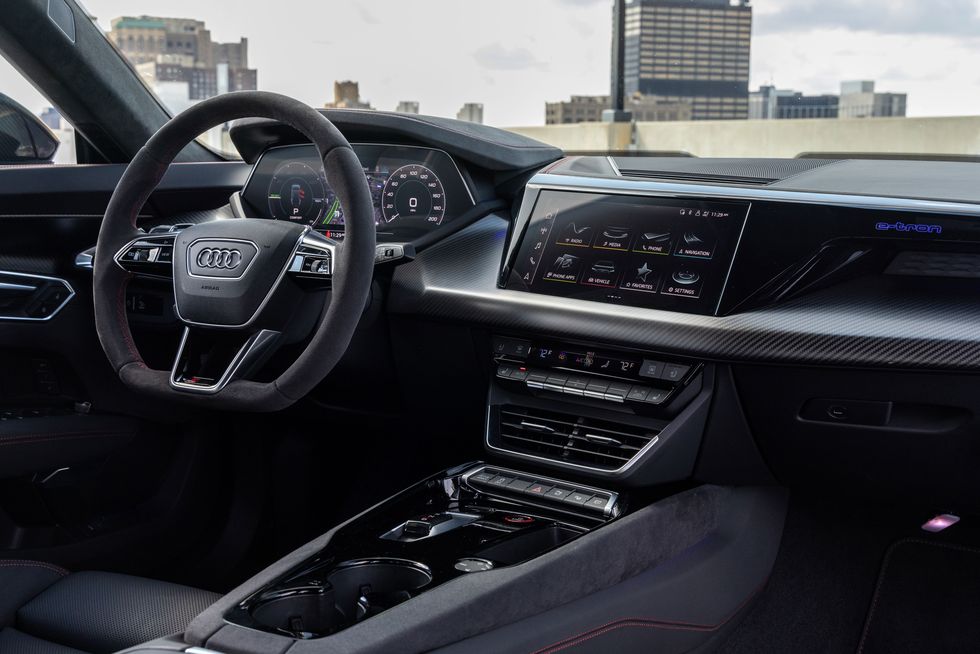 Audi E-tron dashboard