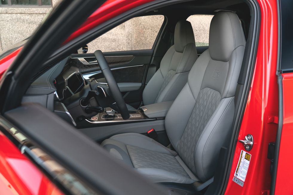 Audi S6 front seats