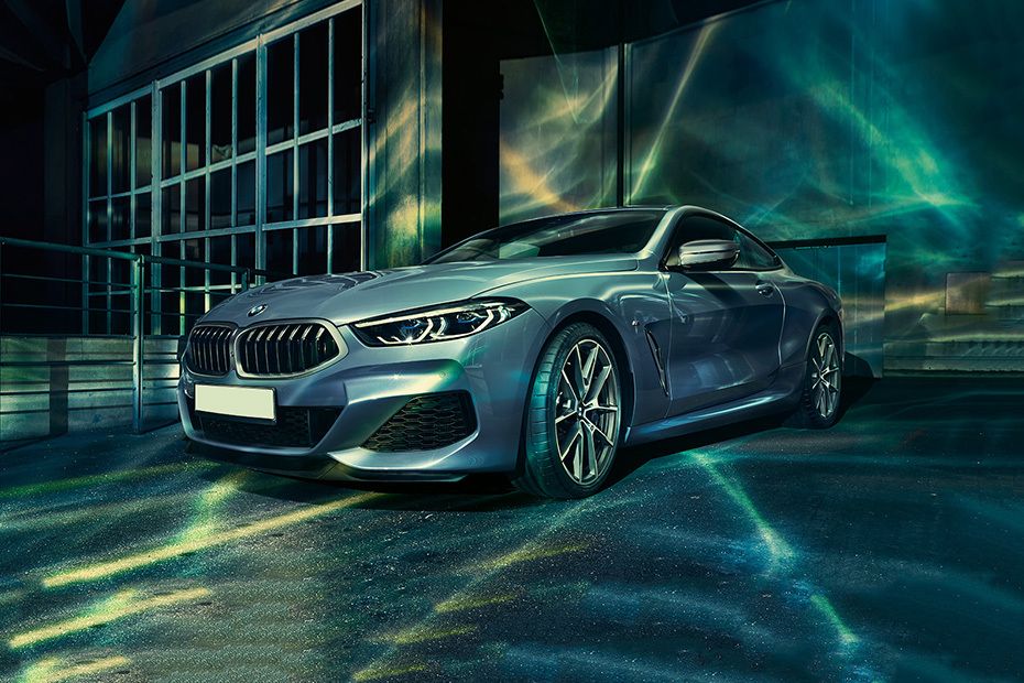 BMW 8 Series Coupe Front Left Side