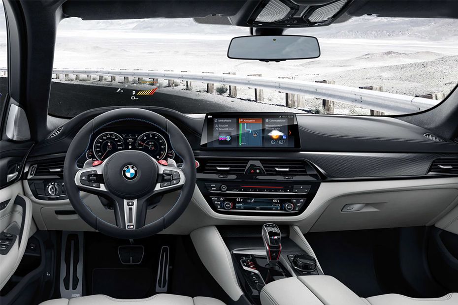 BMW M5 Sedan DashBoard