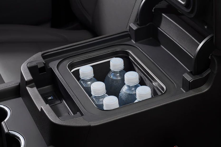 Chevrolet Tahoe Cup Holders (Front)